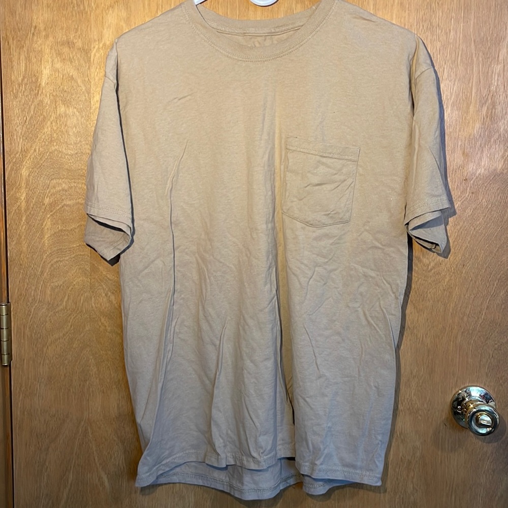 Hanes- Tan Basic Tee with Pocket